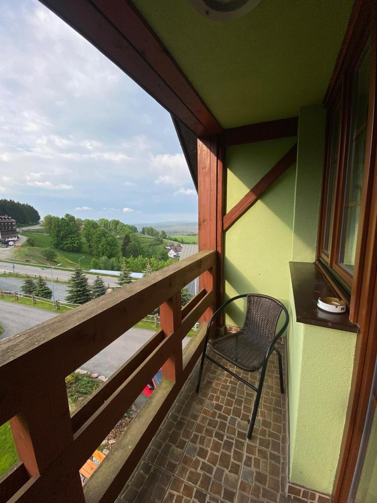 Pod Orlica Apartment ดุสนิกิ สดรอย ภายนอก รูปภาพ